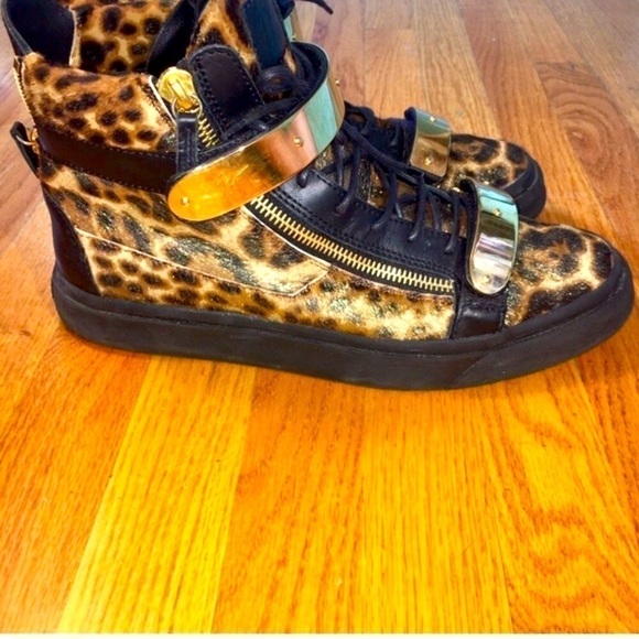 Giuseppe Zanotti Calf Hair High-Top Leopard Shoe - Picture 5 of 10